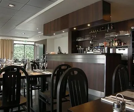 Hotel The Originals City, Ariane, Sud Labege