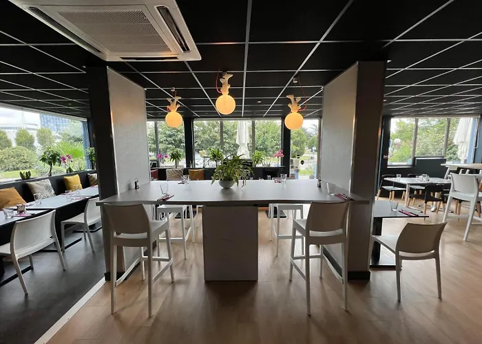 Hotel The Originals City, Ariane, Sud Labege 3*