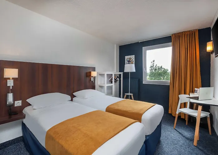 Hotel The Originals City, Ariane, Sud Labege