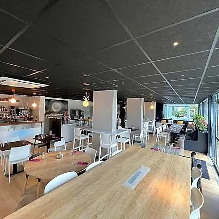 Hotel The Originals City, Ariane, Sud Labege