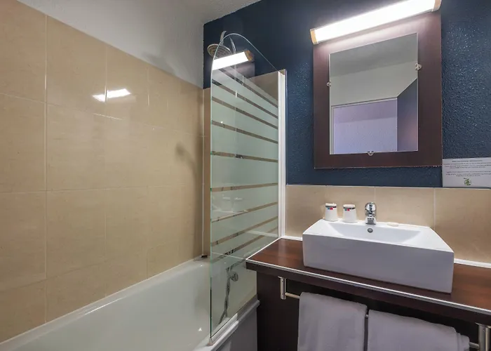 The Originals City, Ariane, Sud Labege מלון 3*