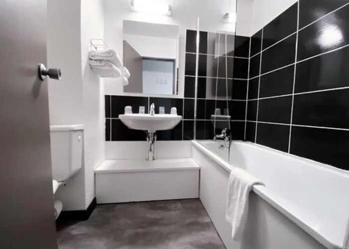 The Originals City, Ariane, Sud Labege Hotel 3*